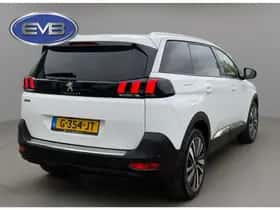 Peugeot 5008 (2019) thumbnail 3