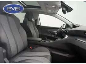 Peugeot 5008 (2019) thumbnail 4