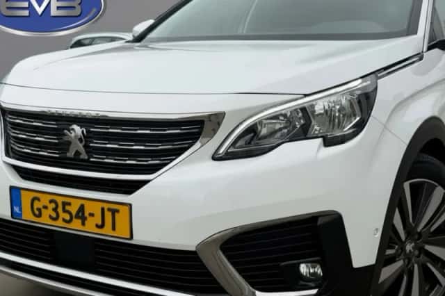 Peugeot 5008 (2019) thumbnail 5