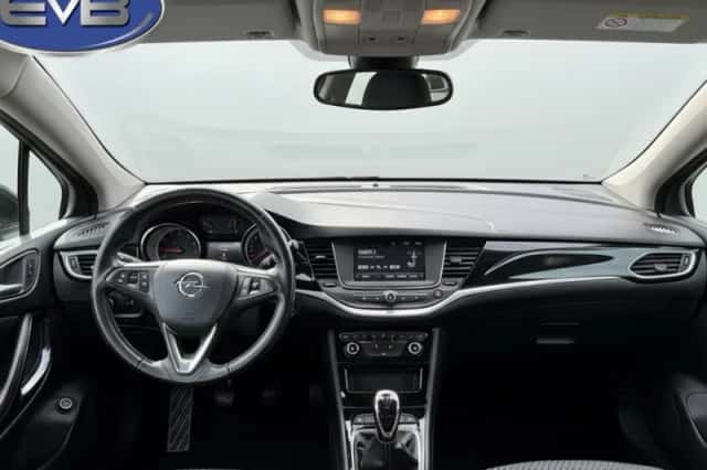 Opel Astra (2019) thumbnail 2