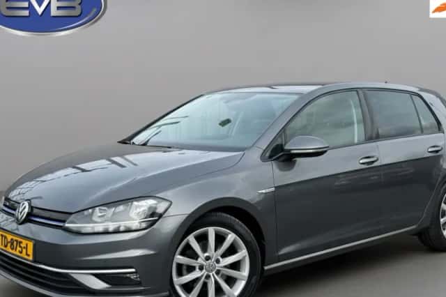 Volkswagen Golf (2018) thumbnail 1