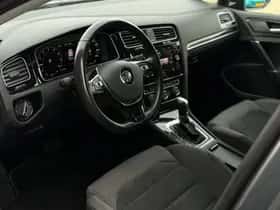 Volkswagen Golf (2018) thumbnail 24