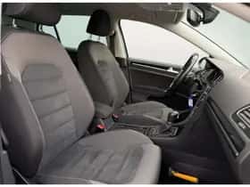 Volkswagen Golf (2018) thumbnail 4