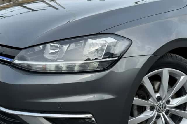 Volkswagen Golf (2018) thumbnail 5