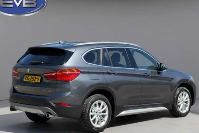 BMW X1 (2019) thumbnail 3