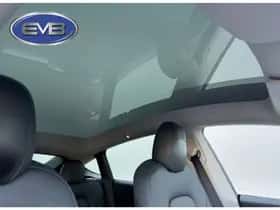 Tesla Model Y (2021) thumbnail 11