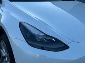 Tesla Model Y (2021) thumbnail 19