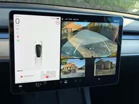 Tesla Model Y (2021) thumbnail 8