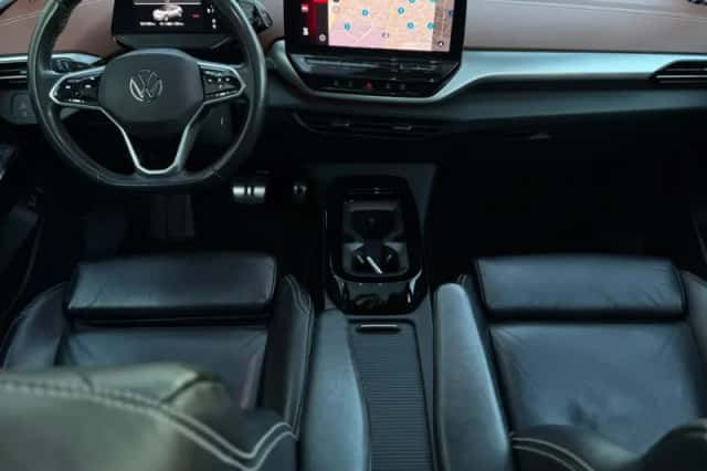 Volkswagen ID.4 (2021) thumbnail 3