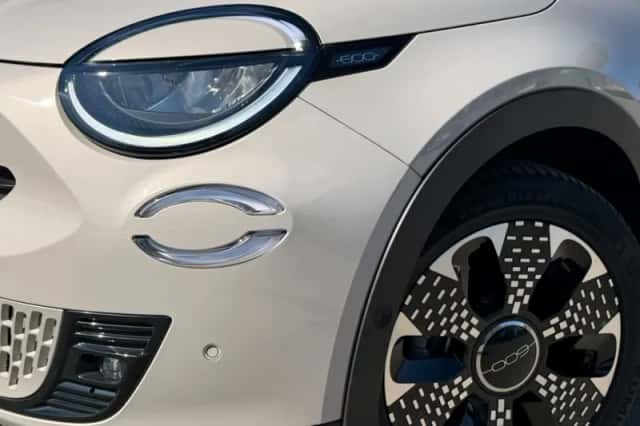 Fiat 600E (2024) thumbnail 5