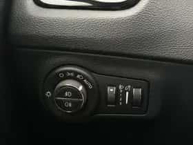 Jeep Compass (2019) thumbnail 32