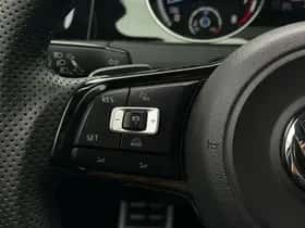 Volkswagen Golf (2014) thumbnail 35