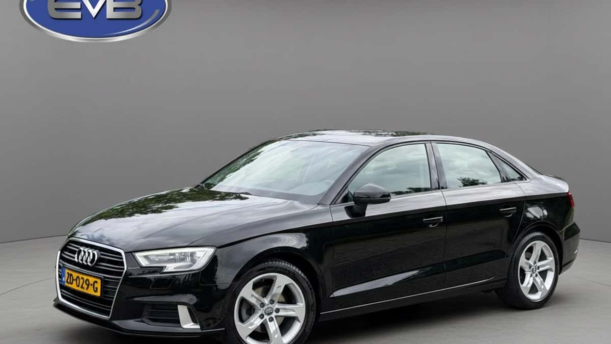 Audi A3 (2018) — foto 1