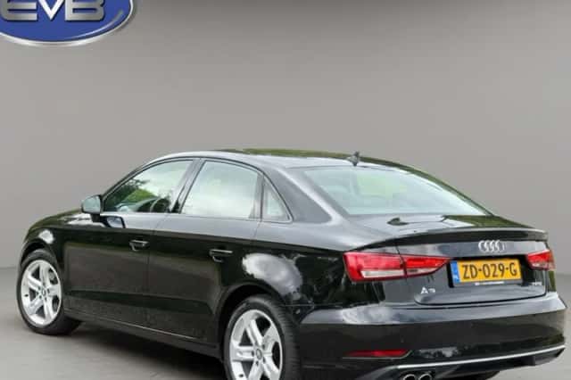 Audi A3 (2018) thumbnail 3