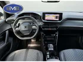 Peugeot 2008 (2008) thumbnail 2