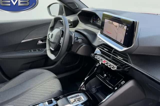 Peugeot 2008 (2008) thumbnail 4