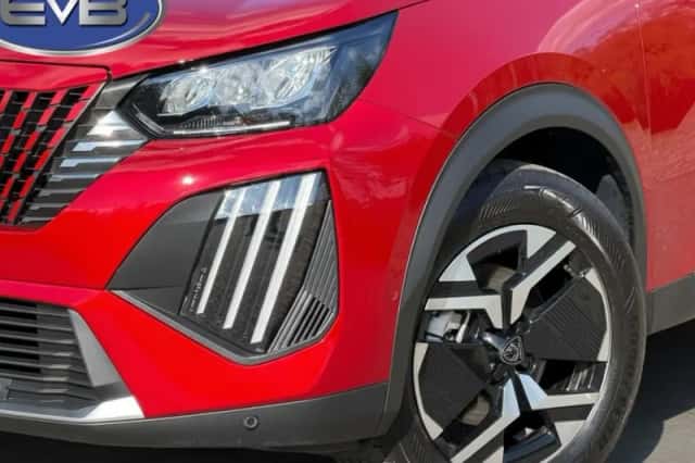 Peugeot 2008 (2008) thumbnail 5