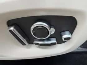 Jaguar I-Pace (2018) thumbnail 35