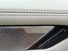 Jaguar I-Pace (2018) thumbnail 37