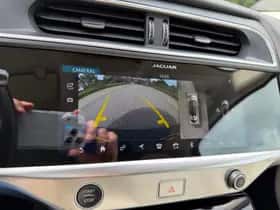 Jaguar I-Pace (2018) thumbnail 6