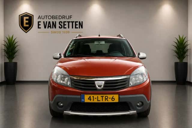 Dacia Sandero (2010) thumbnail 2