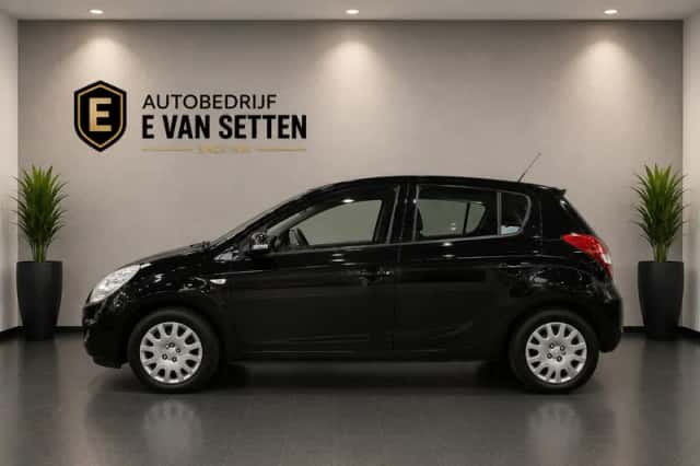 Hyundai i20 (2012) thumbnail 5