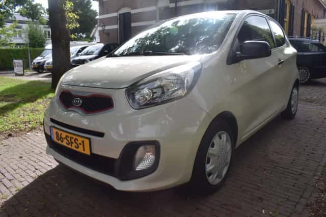 Kia Picanto (2011) thumbnail 4