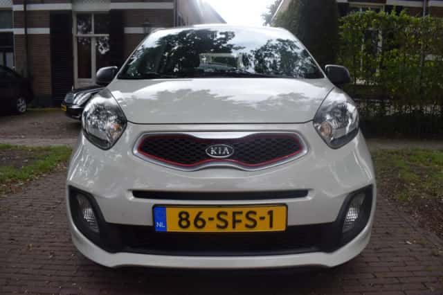 Kia Picanto (2011) thumbnail 5