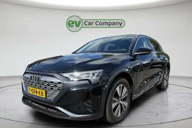 Audi Q8 e-tron (2023) thumbnail 1