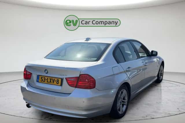 BMW 3-Serie (2010) thumbnail 4