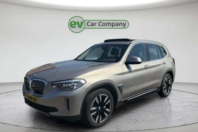 BMW iX3 (2021) thumbnail 1