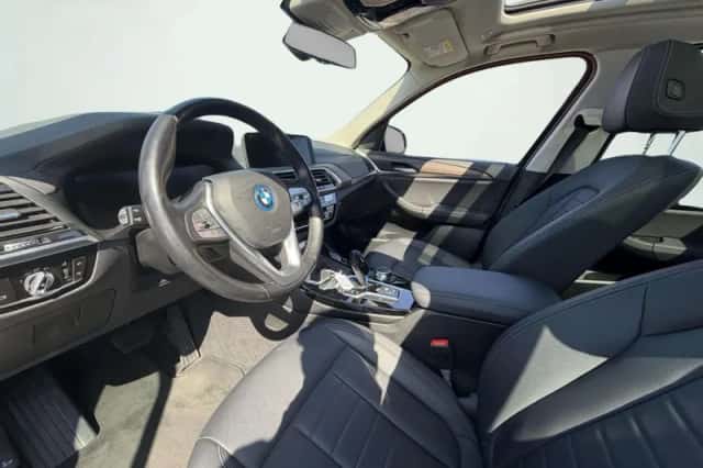 BMW iX3 (2021) thumbnail 5