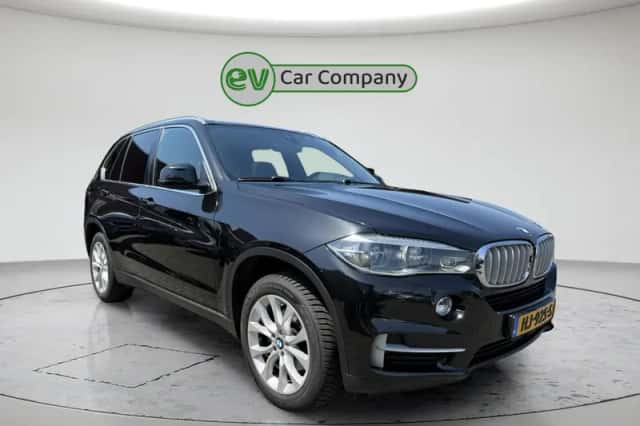 BMW X5 (2015) thumbnail 2