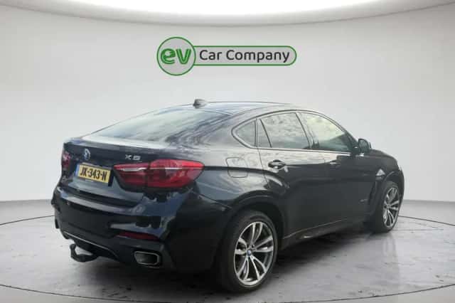 BMW X6 (2016) thumbnail 3