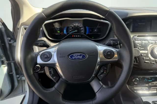 Ford Focus (2013) thumbnail 6