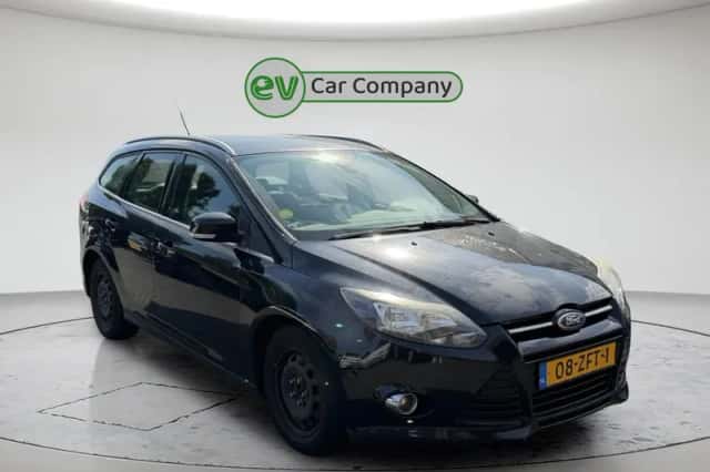 Ford Focus (2012) thumbnail 2