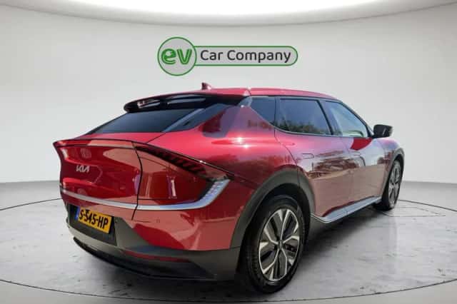 Kia EV6 (2023) thumbnail 4