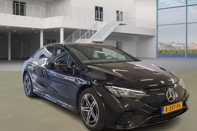 Mercedes-Benz EQE (2023) thumbnail 3