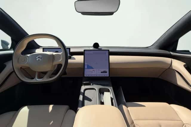 NIO ET5 (2023) thumbnail 6