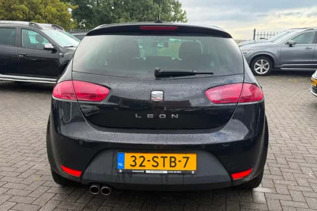 SEAT Leon (2011) thumbnail 6