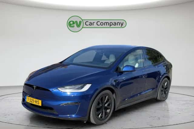 Tesla Model X (2023) thumbnail 1
