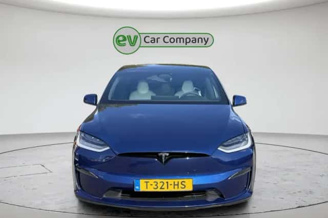 Tesla Model X (2023) thumbnail 5