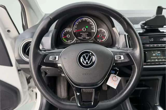 Volkswagen E-Up! (2020) thumbnail 6