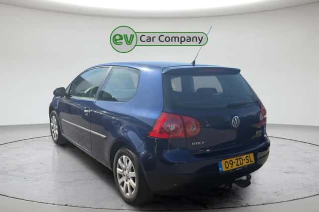 Volkswagen Golf (2008) thumbnail 4