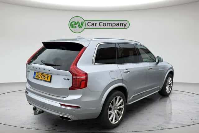 Volvo XC90 (2015) thumbnail 4