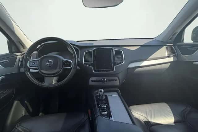 Volvo XC90 (2016) thumbnail 6