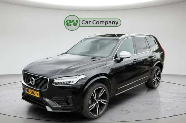 Volvo XC90 (2015) thumbnail 1