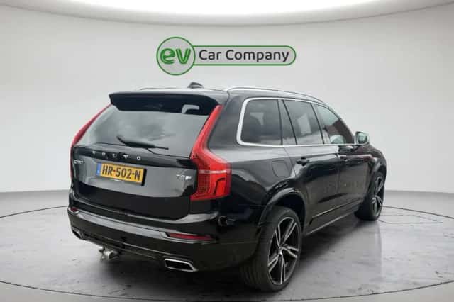 Volvo XC90 (2015) thumbnail 4