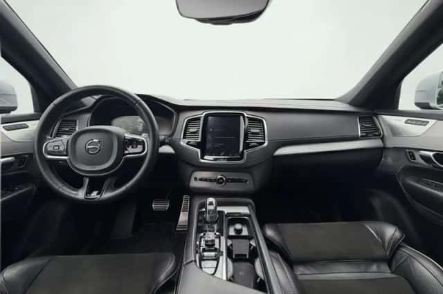 Volvo XC90 (2015) thumbnail 6