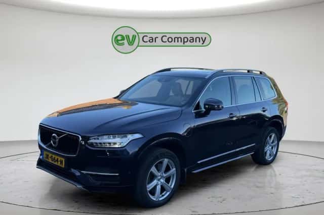 Volvo XC90 (2016) thumbnail 1